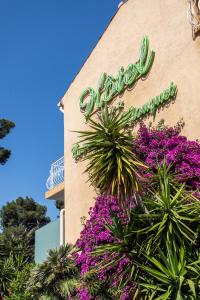 Fotografie z fotogalerie ubytování Hôtel Corniche du Liouquet v destinaci La Ciotat