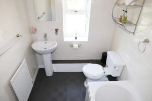 Bilik mandi di Elmfield House