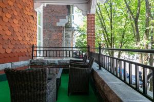 Balkón nebo terasa v ubytování Auberge Jeunesse QBEDS Hostel