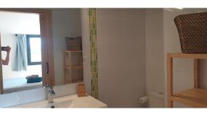 A bathroom at Joiebre