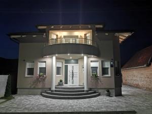 Exteriér nebo vchod ubytování Apartman Božur ****