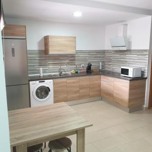 Kuchyňa alebo kuchynka v ubytovaní Edificio Bentejui 1