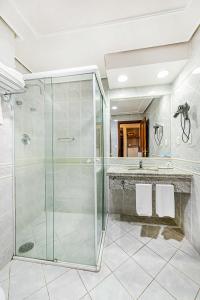 Ett badrum på Hotel Euro Suite Campinas