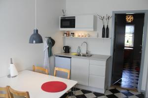 Kjøkken eller kjøkkenkrok på Gitte's Private Guestroom