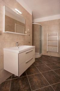 Łazienka w obiekcie Apartmani Dragica