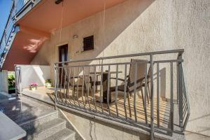 Balkon lub taras w obiekcie Apartmani Dragica