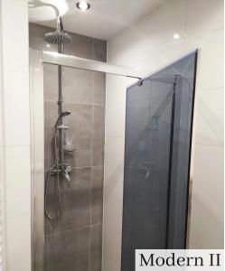 Kúpeľňa v ubytovaní Modern