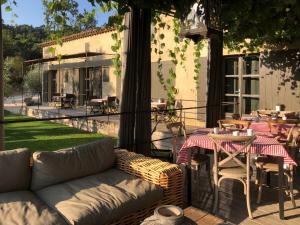 Posezení v ubytování Une Sieste en Luberon