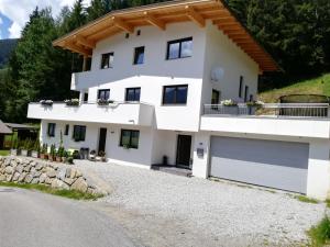 Budynek, w którym mieści się apartament