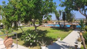 Um jardim em Summer Village of Hippokrates - Adults only