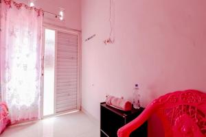 Fotografie z fotogalerie ubytování Pinky Guest House Syariah Kota Batu v destinaci Batu