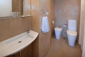 Koupelna v ubytování Hotel Tirol