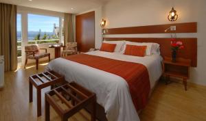 Postel nebo postele na pokoji v ubytování Hotel Tirol