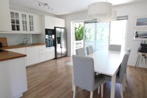 Kuchyňa alebo kuchynka v ubytovaní Beach house