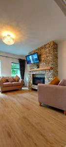 Galeriebild der Unterkunft Wild Atlantic Way - Haven - Sleeps 10 in Ballyshannon