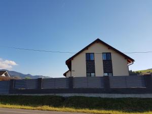 Nespecifikovaný výhled na hory nebo výhled na hory při pohledu z apartmánu