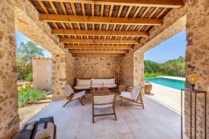 Bazén v ubytování Villa Can Suau Petit by Sealand Villas nebo v jeho okolí