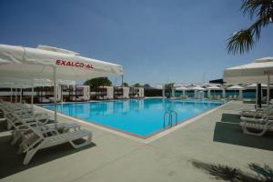 シュコダルにあるKompleksi Exalco-Alのギャラリーの写真 +95枚の写真