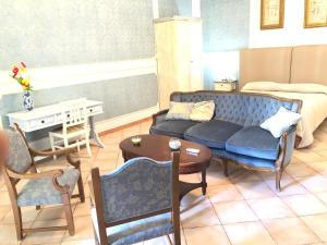 B&B Dimora Annulina的休息区