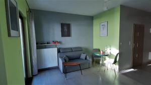 Kuchyňa alebo kuchynka v ubytovaní Green Wilanów Apartment with free parking
