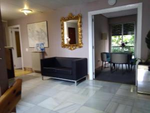 Posezení v ubytování Hotel Isasa + 37 fotografií