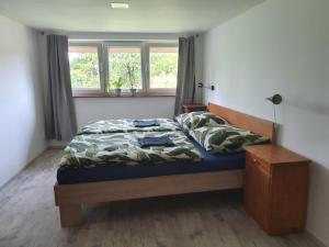 Voodi või voodid majutusasutuse Apartmány Svatá toas