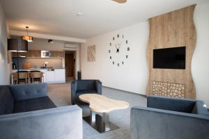 Apartmány Koflík的厨房或小厨房