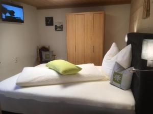 Posteľ alebo postele v izbe v ubytovaní Ferienhaus Alpsteig