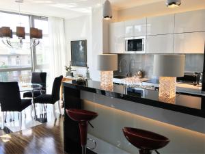 Kuchnia lub aneks kuchenny w obiekcie MONDRIAN Luxury Suites & Apartments Old Town