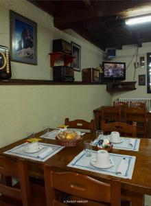 Imagen de la galería de Casa de la Montaña Albergue Turístico, en Avín 67 fotos más