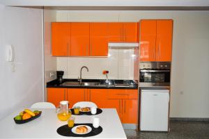 A kitchen or kitchenette at Bahia Colon