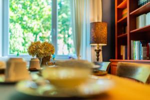 Posezení v ubytování The Lion's Den BnB