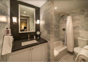 Gallery image of Cedar Crest - Sparrow Cottage 1 in Homewood