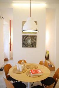 Stylish Studios Apartment in the City Center with Air Conditioning 1065 Budapest, 43 Hajós utca 1st floor kép - 2