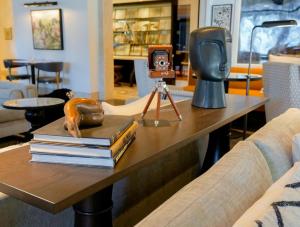 Posezení v ubytování Hotel Amarano Burbank-Hollywood