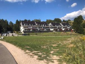 Gallery image of Mazury Lake View & Ski Appartment in Mrągowo