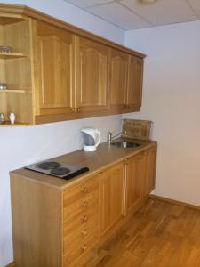 Кухня или мини-кухня в Vormsund Golf Hotell Bed Breakfast

