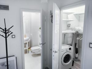 Ένα μπάνιο στο Apartament AMMA - De Luxe - Free Parking