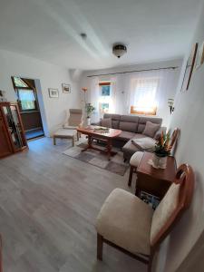 Posezení v ubytování Ferienwohnung Morgensonne Kurort Rathen + 20 fotografií