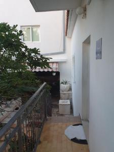 Balkón alebo terasa v ubytovaní Apartments Jerković Drašnice-3bd