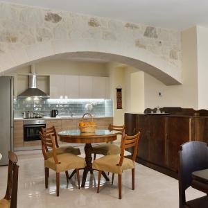 A kitchen or kitchenette at Villa Stylianna