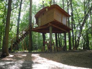 Gallery image ng Treehouse v Brdech sa Bohutín