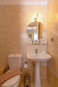 Kúpeľňa v ubytovaní Αlissachne Suites