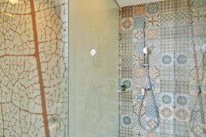 A bathroom at Hotel Arrey Alella
