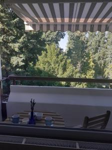 Balkón alebo terasa v ubytovaní KARDOS APARTMAN