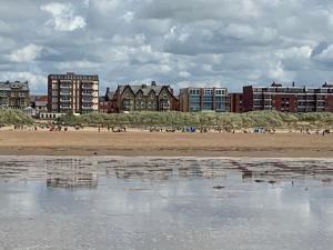 Gallery image of Beach Shore - SEA VIEWS in Lytham St Annes