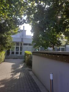 Budova, v ktorej sa apartmán nachádza