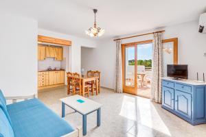 Η κουζίνα ή μικρή κουζίνα στο Apartamentos Karin 1ºb