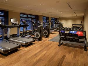 Fitness centrum a/nebo fitness zařízení v ubytování Hyatt Regency Yokohama