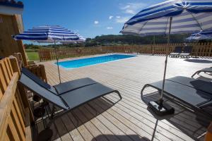 Bazén v ubytování Cabanas de Vendaval nebo v jeho okolí